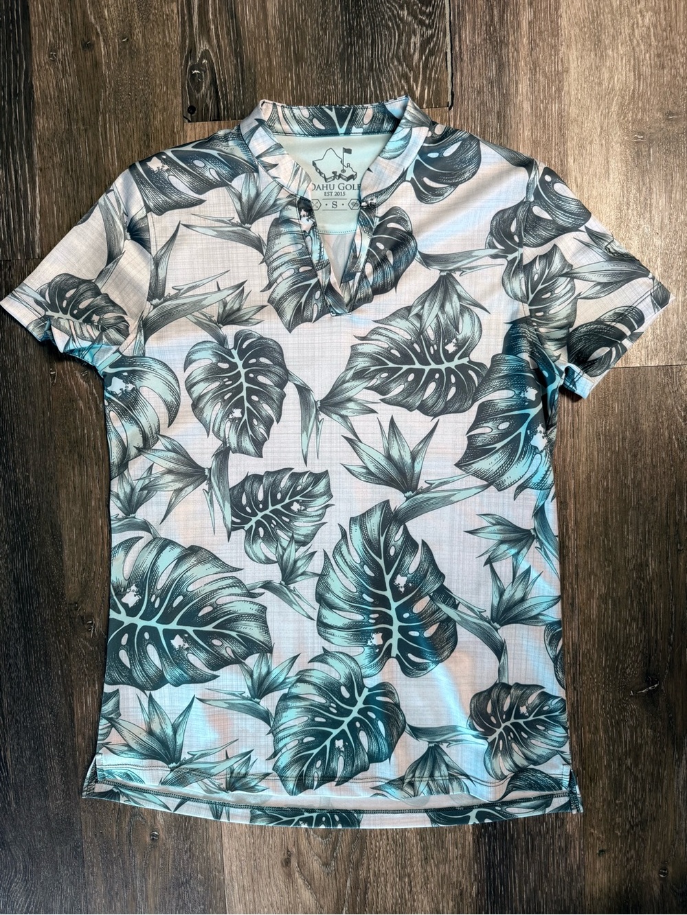 Oahu Golf Apparel - Women’s Polo “Jungle” Haupia Cool Gray